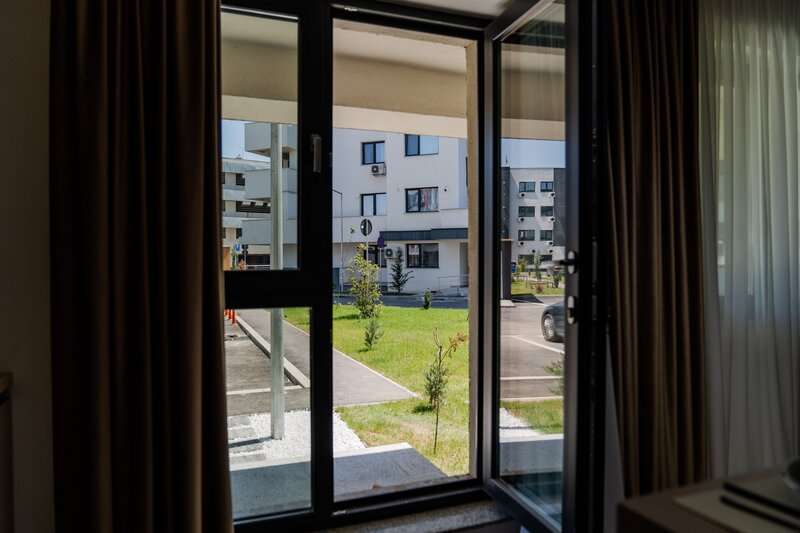 Pipera 3 camere mutare imediata, rond OMV, nou, B2B